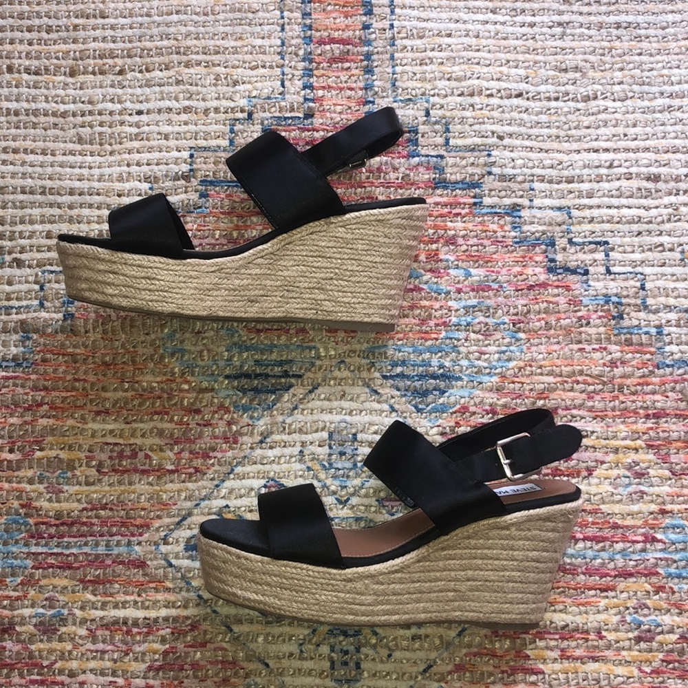 Steve Madden Black Satin Wedges